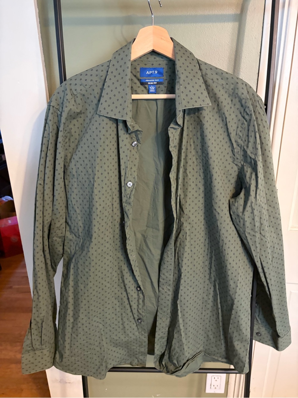 Apt. 9 Olive Green Button-Down Shirt with Subtle Print